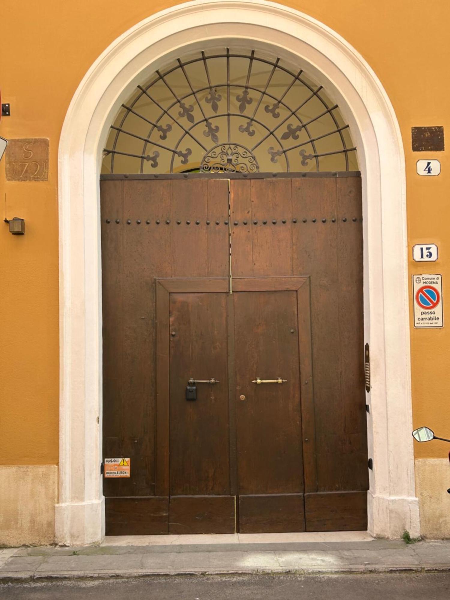 Apartament Domus Modena Zewnętrze zdjęcie